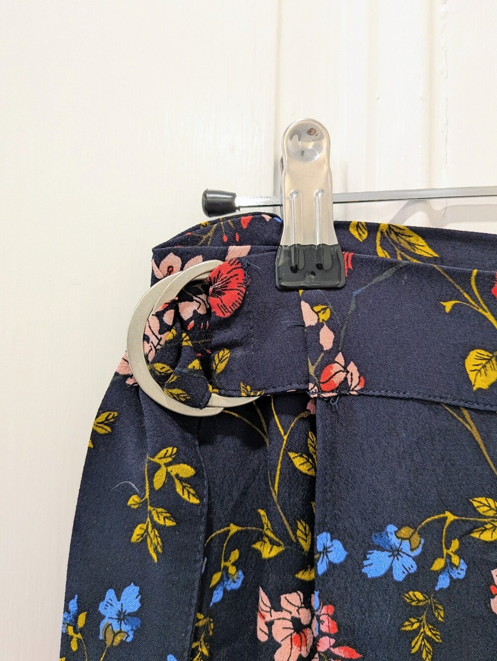 Banana Republic Floral Wrap Maxi Skirt | 00 Petite - Picture 3 of 4